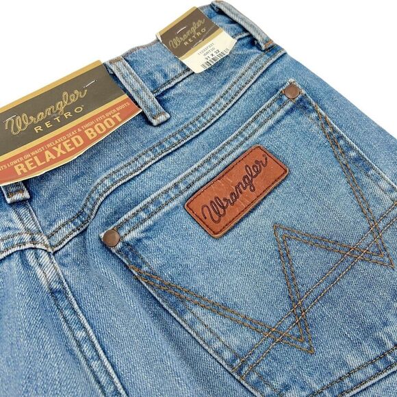 NEW Wrangler Men's Retro Relaxed Fit Bootcut Jeans Light Wash 31x32 - Picture 9 of 14